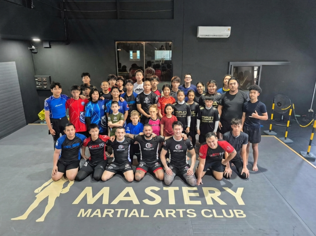 Element Fight Wear Community BJJ Training